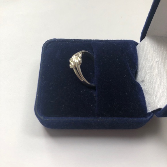 Silver Ring with Abstract Design - Picture 3 of 5